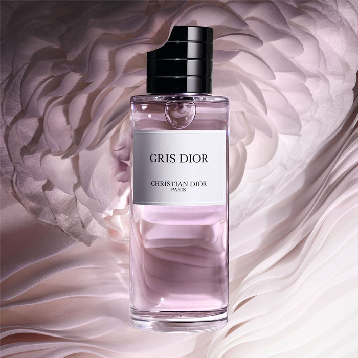 Dior Gris Dior - FragSplit - Échantillons de parfums Suisse