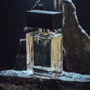 Testez Cape Wrath de BeauFort London avant d’acheter avec un décant Fragsplit de 1ml, 2ml, 5ml ou 10ml, idéal à essayer sur la peau.