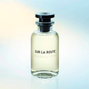 Essayez Sur la Route de Louis Vuitton sur la peau avec un décant Fragsplit, en petit format de 1ml à 10ml, livré en Suisse et France.