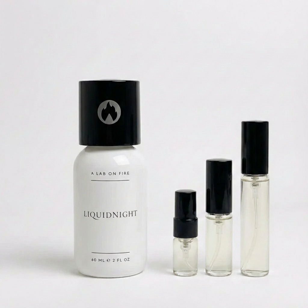 Liquidnight de A Lab On Fire en décant Fragsplit de 1, 2, 5 ou 10 ml : essayez-le sur la peau dès maintenant et évitez l’achat d’un flacon complet.