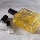 Essayez Acquae Nobilis de Profumum Roma sur la peau grâce au décant Fragsplit de 1 ml, 2 ml, 5 ml ou 10 ml, livré en Suisse et en France.