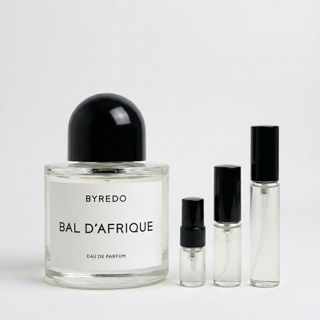 Décant Fragsplit de Bal d'Afrique par Byredo, en formats 1 ml, 2 ml, 5 ml ou 10 ml, pour essayer ce parfum sur la peau en Suisse et France.