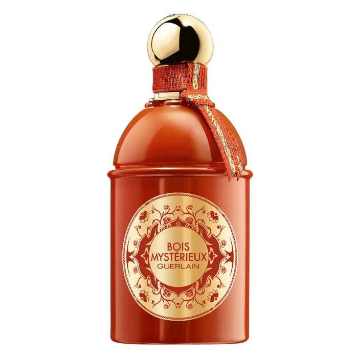Échantillon de Bois Mystérieux de Guerlain par Fragsplit, aux nuances de cuir, myrrhe et bois, à essayer sur la peau avant d’acheter.