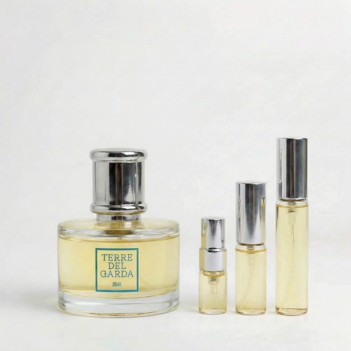 Décant Fragsplit de Bouganville par Terre del Garda, en formats 1 ml, 2 ml, 5 ml ou 10 ml pour essayer ce parfum sur la peau.