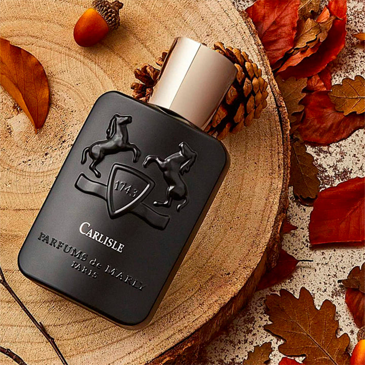 Échantillon Fragsplit de Carlisle, parfum unisexe Parfums de Marly, idéal pour tester sur la peau avec livraison en Suisse et France.