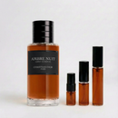 Décant Fragsplit d’Ambre Nuit Esprit de Dior, parfum ambré unisexe à essayer sur la peau en formats 1 ml, 2 ml, 5 ml ou 10 ml.