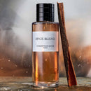 Échantillon Fragsplit de Spice Blend par Dior, aux épices chaudes et au rhum. Formats 1 ml à 10 ml avec livraison en Suisse et en France.