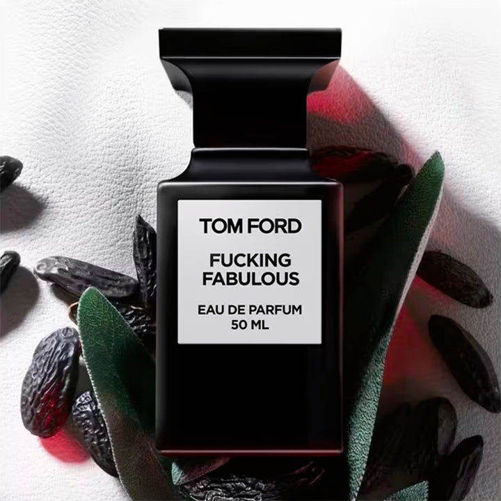 Fucking Fabulous Tom Ford en échantillon Fragsplit, un décant unisex pour tester avant achat et choisir 1ml, 2ml, 5ml ou 10ml, livré en Suisse et France.
