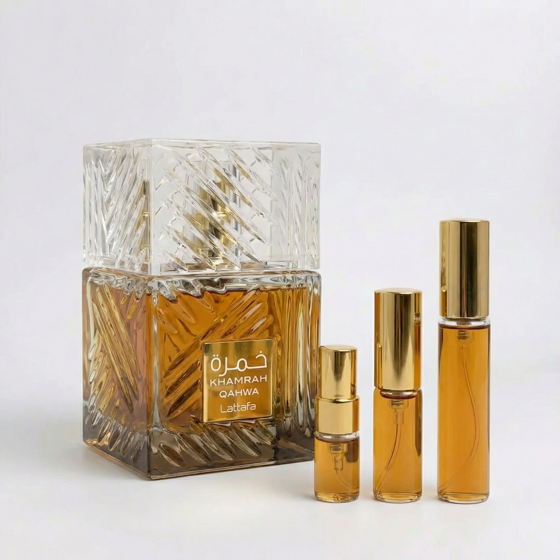 Décant Fragsplit de Khamrah Qahwa de Lattafa, parfum unisexe aux notes de café, cannelle et vanille, à essayer sur la peau.
