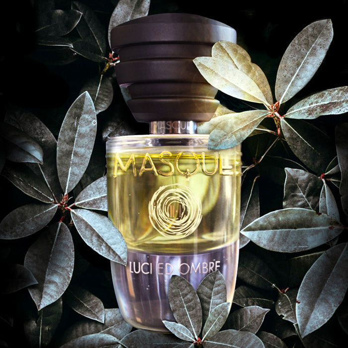 Essayez Luci Ed Ombre de Masque Milano avant d’acheter grâce au décant Fragsplit, disponible de 1 ml à 10 ml, livré en Suisse et en France.