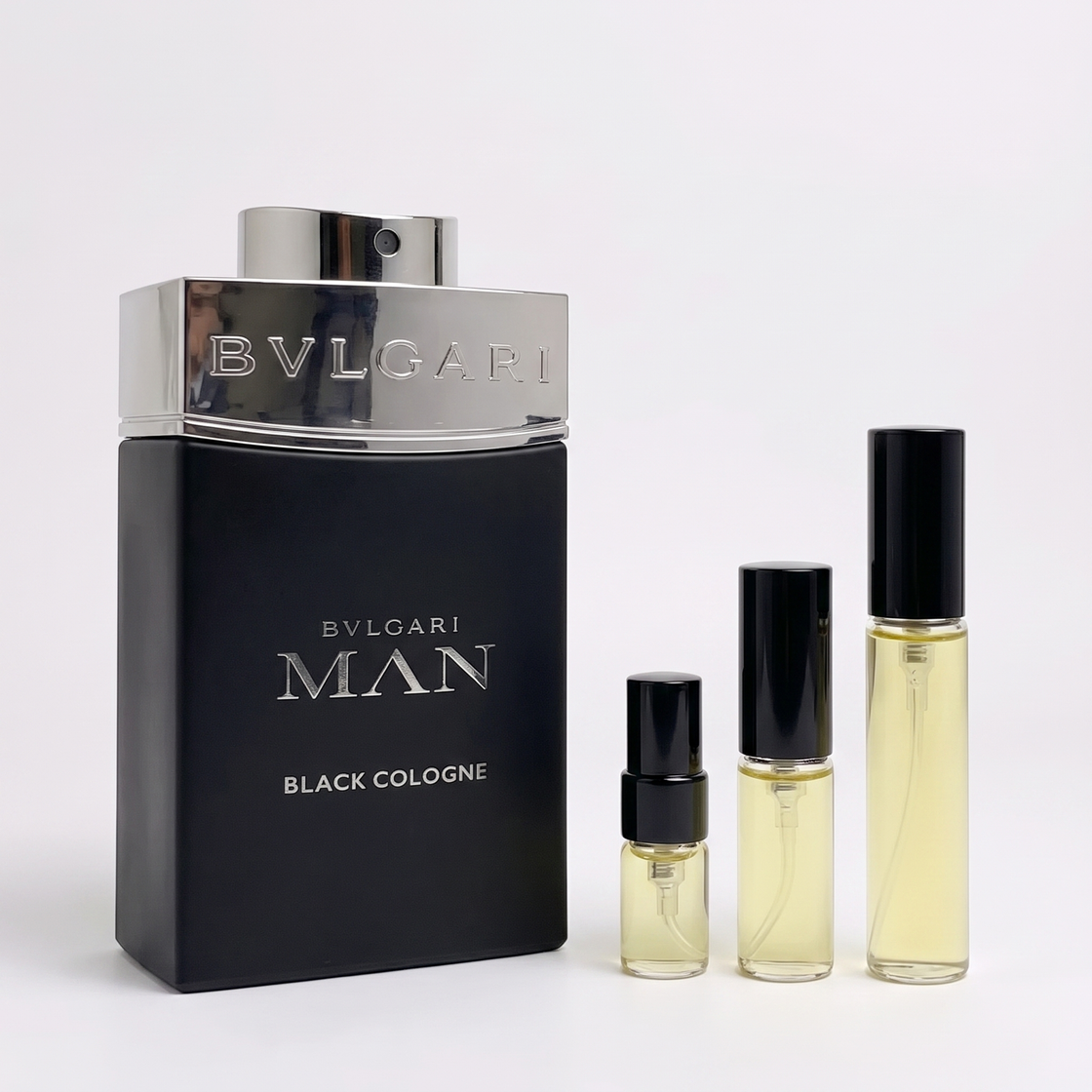 Man Black Cologne de Bvlgari : décant Fragsplit masculin en 1, 2, 5 ou 10 ml, à essayer sur la peau avant d'acheter en Suisse et France.