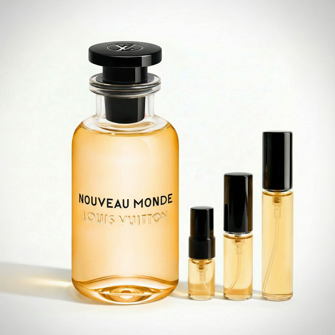 Décant Fragsplit de Nouveau Monde par Louis Vuitton, en formats 1 ml, 2 ml, 5 ml ou 10 ml pour le tester sur peau, livré en Suisse et France.