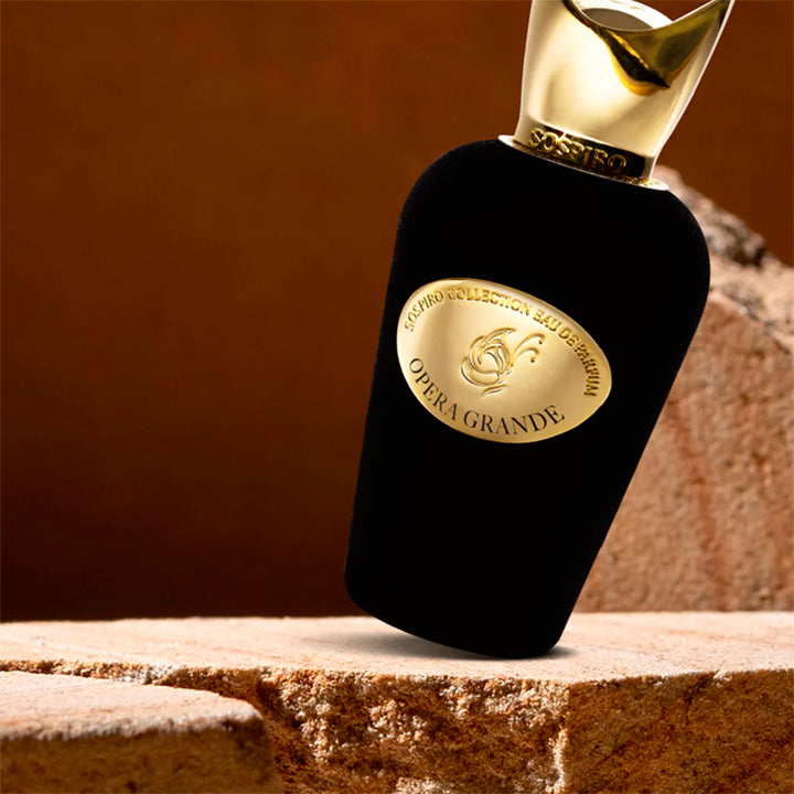 Échantillon Opera Grande de Sospiro en décant Fragsplit de 1 ml à 10 ml, idéal pour tester ce parfum unisexe avant un flacon entier.