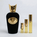 Photo principale du décant Opera Grande de Sospiro, disponible en formats 1 ml, 2 ml, 5 ml et 10 ml chez Fragsplit, livré en Suisse et France.