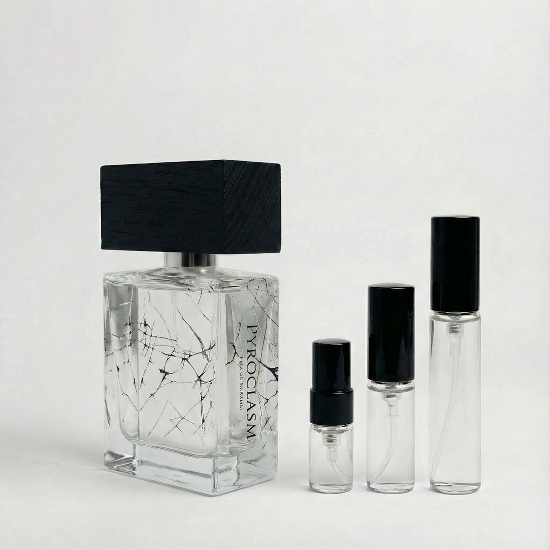 Décant Pyroclasm de BeauFort London par Fragsplit, en formats 1 ml, 2 ml, 5 ml ou 10 ml pour essayer ce parfum fumé sur la peau.