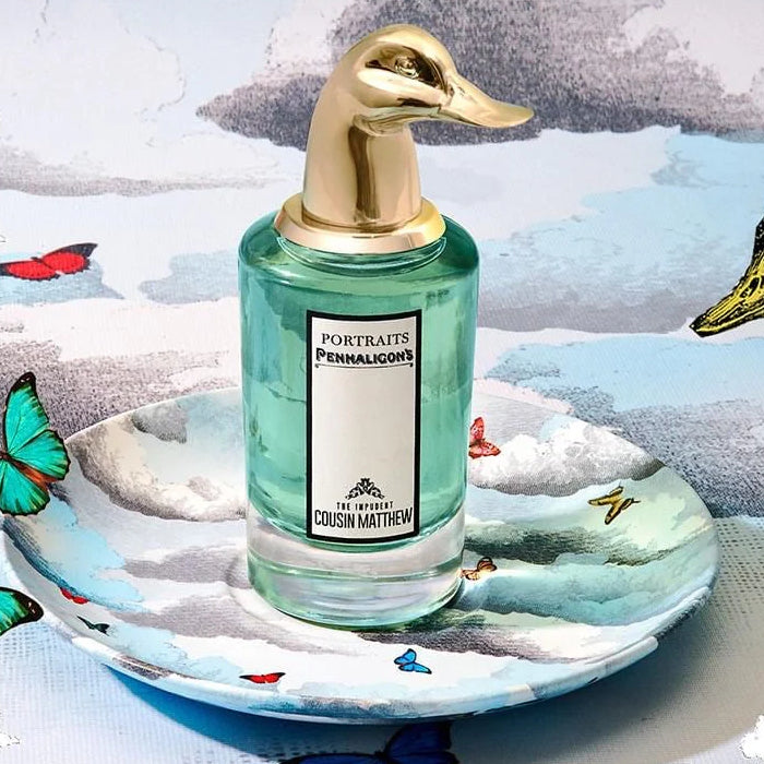 Testez The Impudent Cousin Matthew de Penhaligon's en décant Fragsplit, petit format aux notes de mandarine, petit-grain et patchouli.